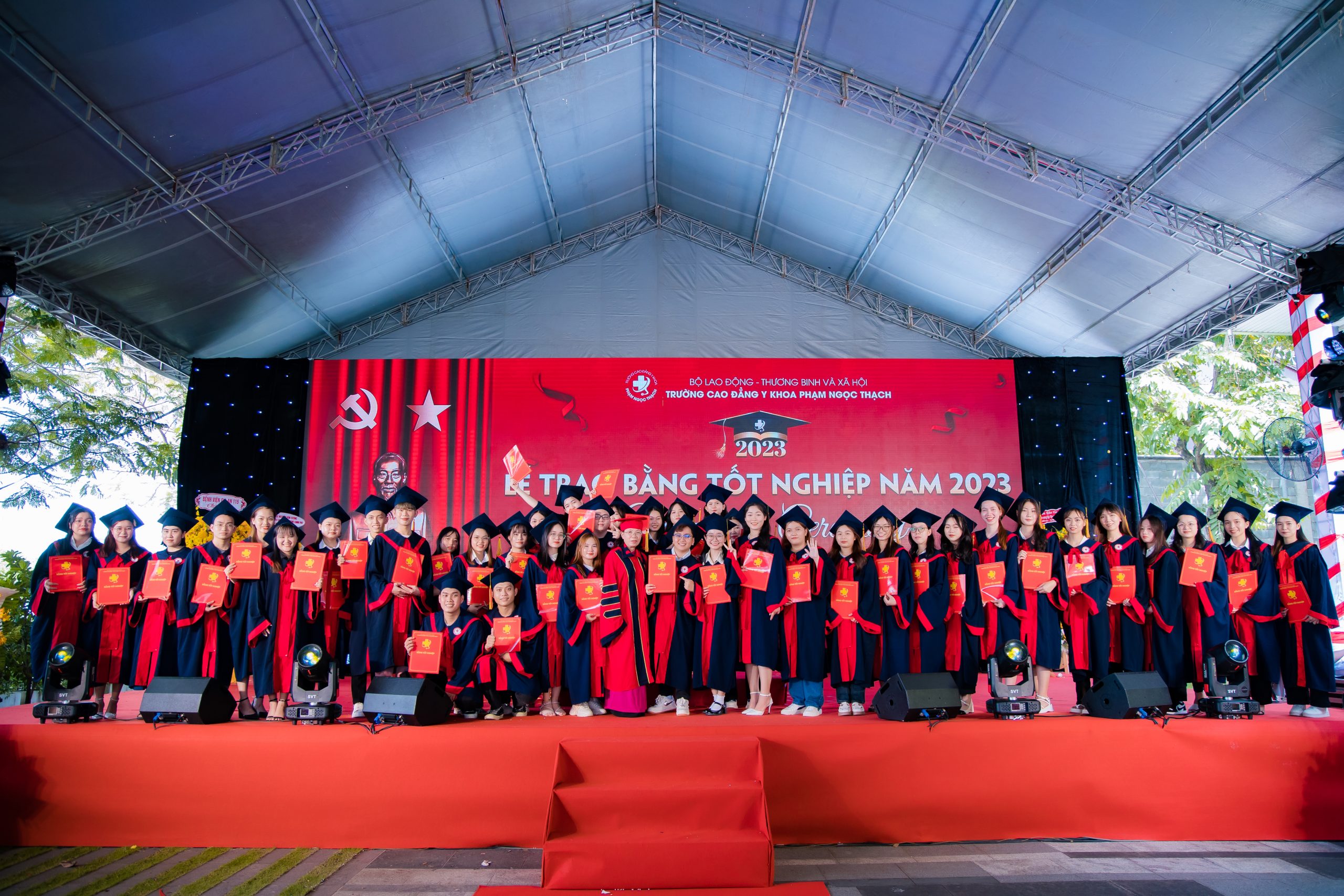Lễ trao bằng tốt nghiệp cho tân cử nhân và Lễ khai giảng năm học mới 2023 – 2024