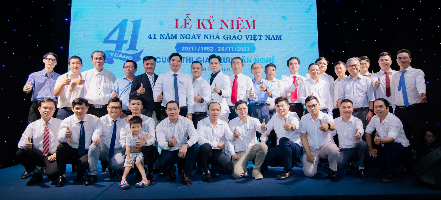 Văn nghệ chào mừng ngày nhà giáo Việt Nam Trường Cao đẳng Y khoa Phạm Ngọc Thạch