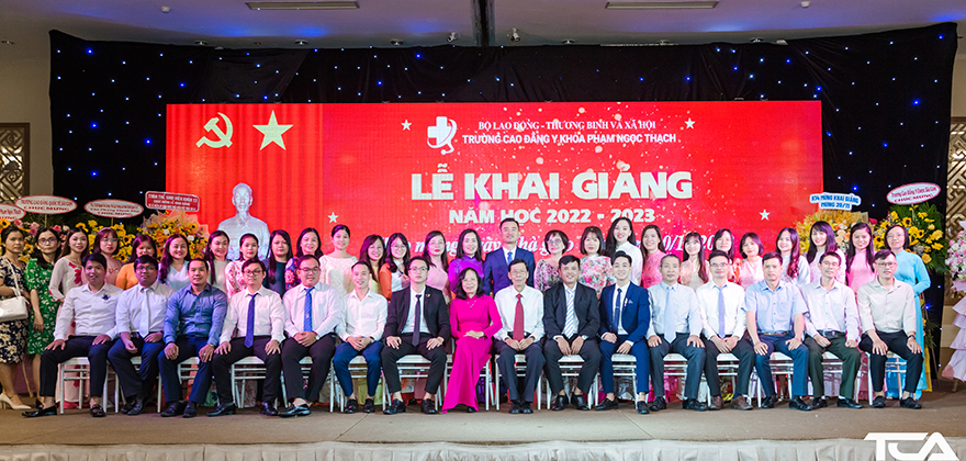 Đội ngũ giảng viên Trường Cao Đẳng Y Khoa Phạm Ngọc Thạch tại Lễ khai giảng năm học mới 2022 - 2023