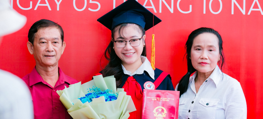 Lễ trao bằng tốt nghiệp Trường Cao đẳng Y khoa Phạm Ngọc Thạch