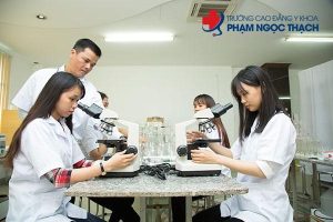 Khi nào sinh viên ngành Y đi thực tập được trả lương?