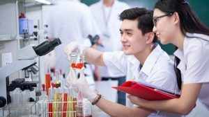Có nhiều lý do để ngành Y Dược thu hút các nhà đầu tư