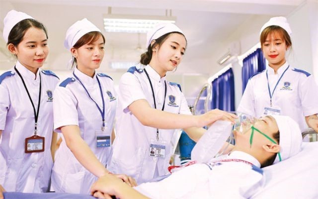Cần nắm các quy định mới về bằng cấp ngành Y