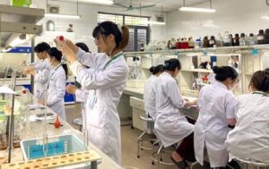 Ngành Dược có được miễn học phí không?