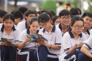 Bạn đang có học lực khá và đang băn khoăn không biết nên chọn ngành nào khối D để vừa phù hợp năng lực, vừa có cơ hội việc làm tốt trong tương lai?