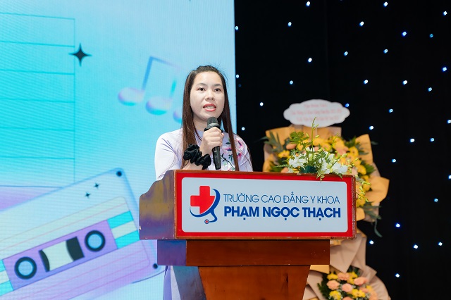 Ban tổ chức gửi lời chào trân trọng và lời chúc sức khỏe tới toàn thể quý thầy cô cùng toàn thể sinh viên tham dự